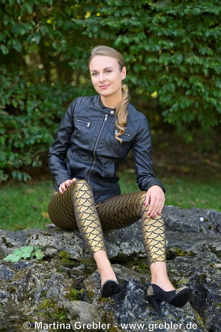 Leggings mit Kunstlederjacke